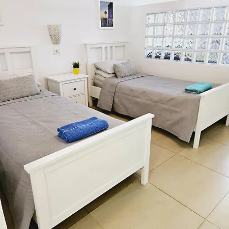 Daire On Peaceful Complex Port Royal K007 Los Cristianos (Tenerife)